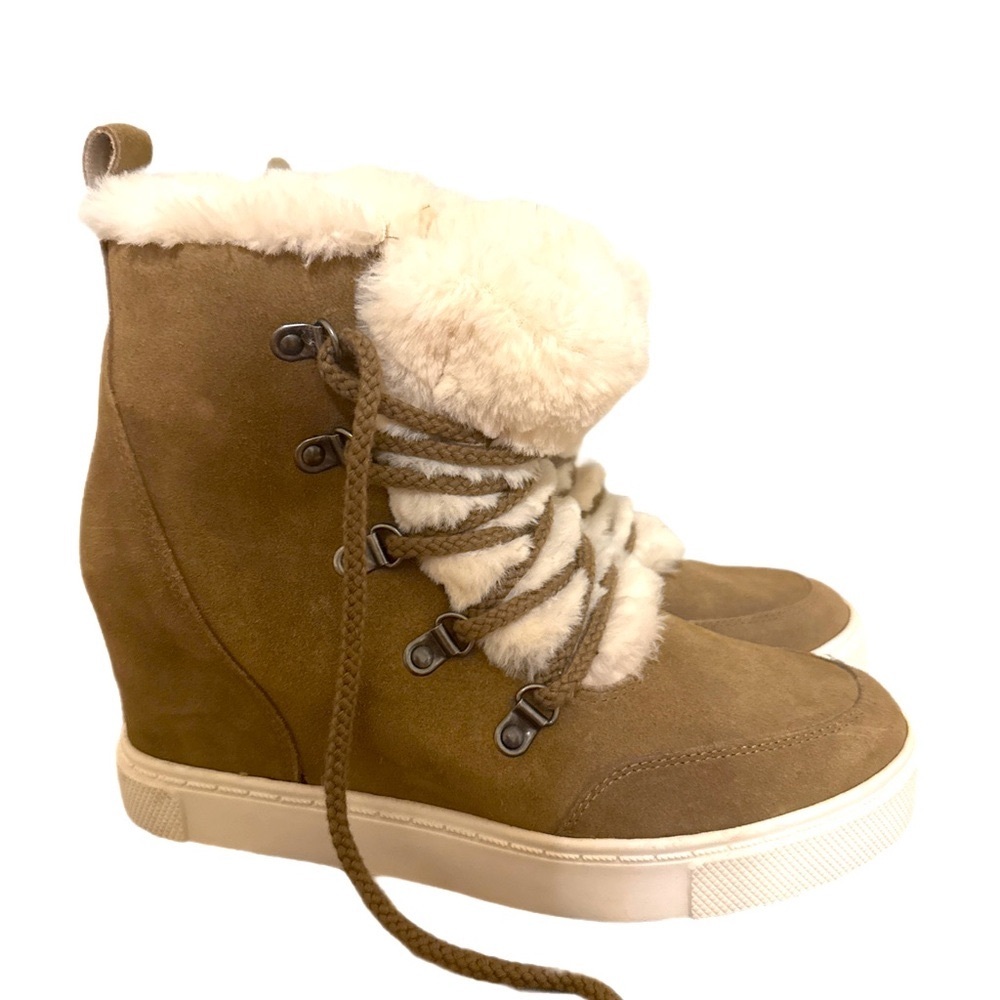 Steve Madden “Lift” Faux Fur Wedge